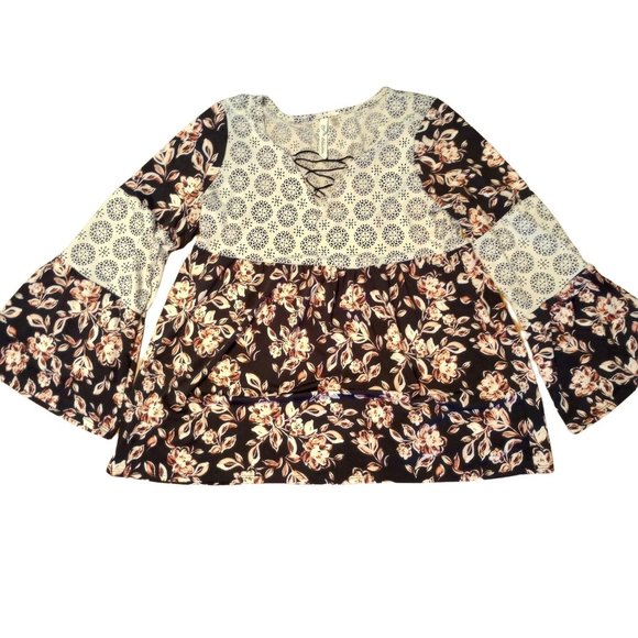 NY COLLECTIONS Floral Flare Sleeve Black/Peach Blouse MEDIUM - Picture 1 of 4